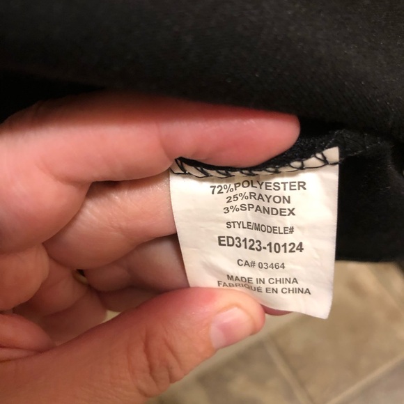 Vintage style black cut out top - Picture 4 of 6